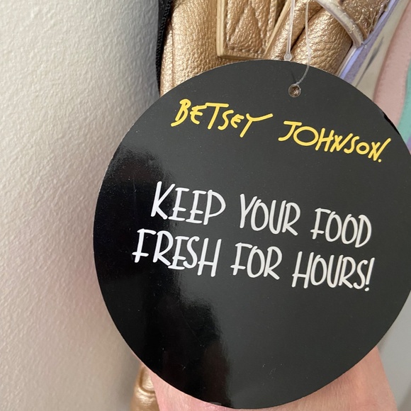 Unicorn Lunch Tote - Picture 4 of 7